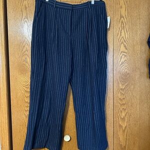 NWT Abercrombie Women's Navy Pinstripe Pants